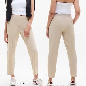 ATHLETA Brooklyn Mid Rise Ankle Wrinkle Resistant Pant in Cream, 16